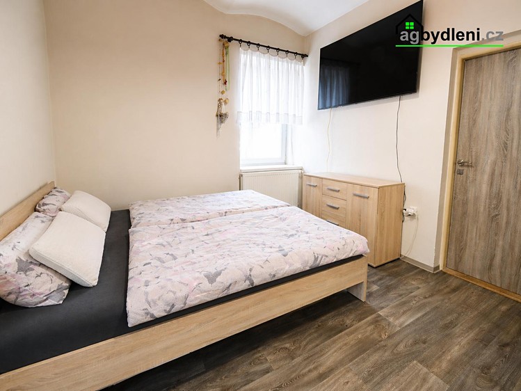 Prodej komerčního prostoru, 318 m² (15 z 30)