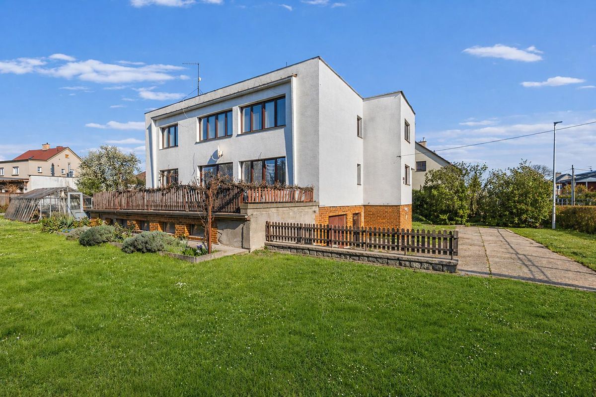 Prodej vícegeneračního domu 365 m², pozemek 744 m²