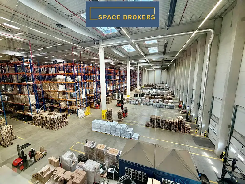 Pronájem skladového prostoru 5000 m², Hradec Králové – náhled fotky 3