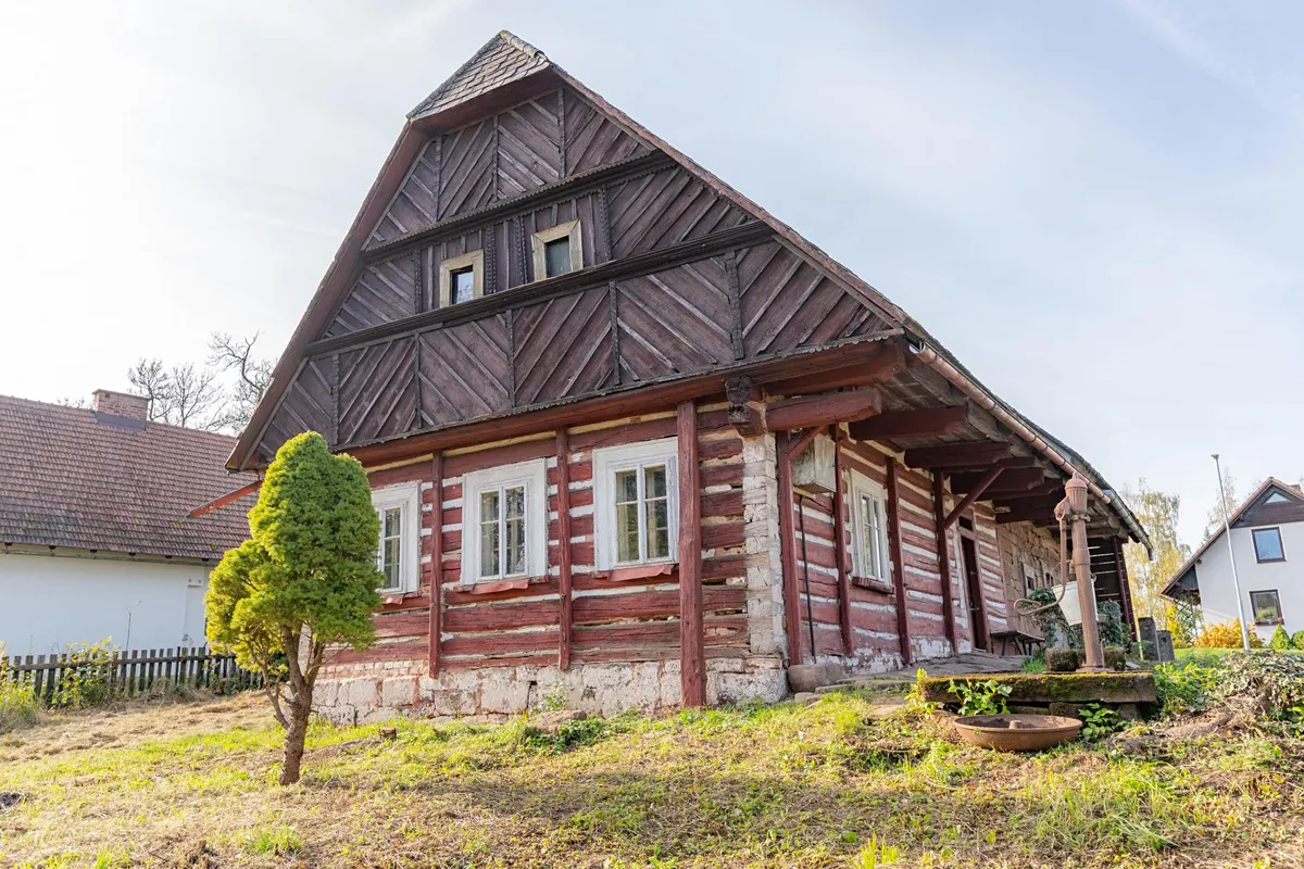 Prodej rodinného domu 142 m², pozemek 2177 m²