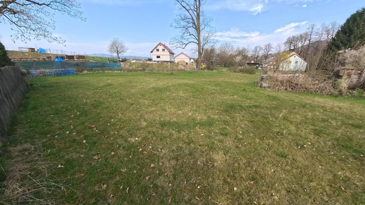 Prodej stavebního pozemku 1561 m² – fotografie 5