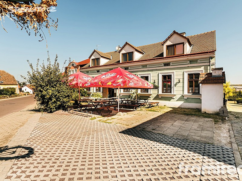 Prodej restaurace 340 m², okres Znojmo