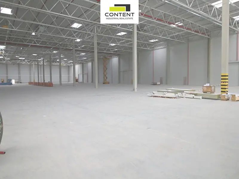 Pronájem skladového prostoru 5000 m², Kostelec – náhled fotky 3
