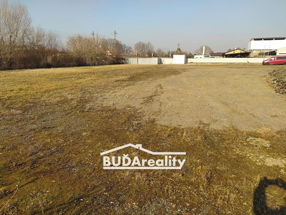 Pronájem komerčního pozemku 1000 m² – fotografie 5