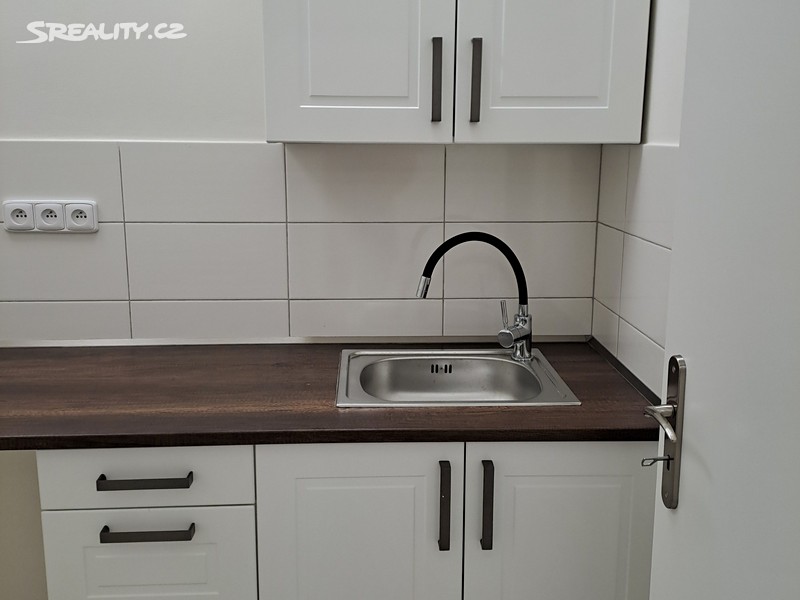 Pronájem obchodního prostoru 357 m² – pohled 5