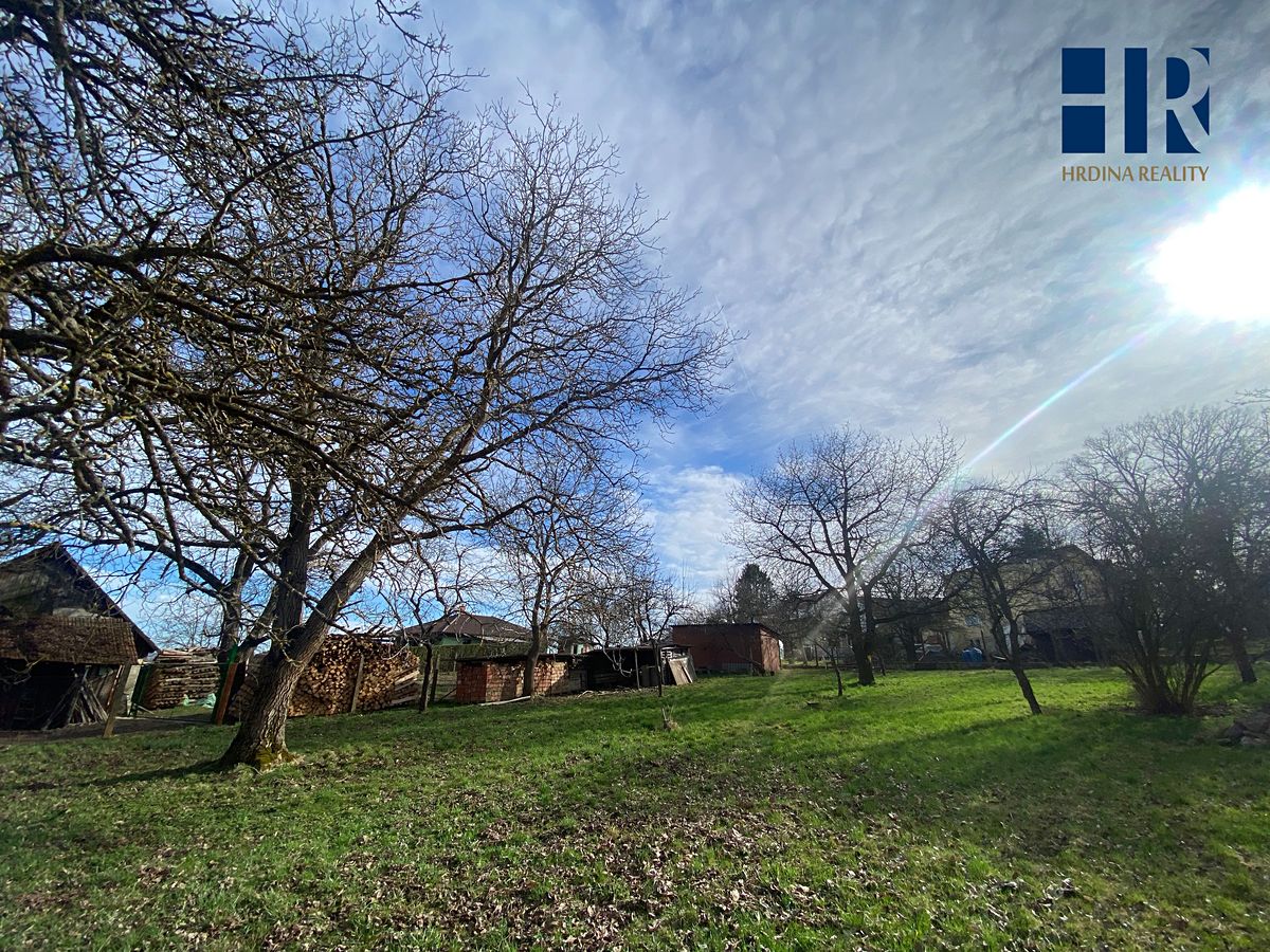 Prodej stavebního pozemku 1250 m² – fotografie 3