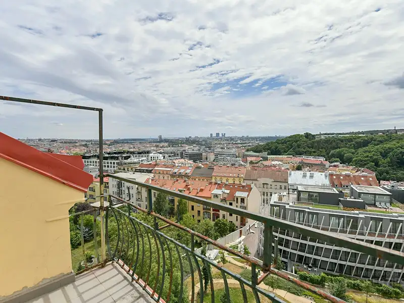 Prodej bytu 3+1 108 m², Praha – náhled fotky 2