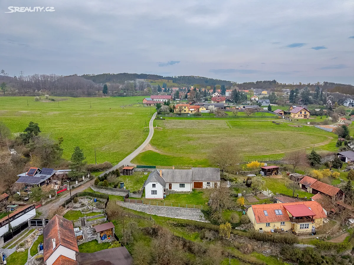 Prodej rodinného domu 96 m², pozemek 685 m² – pohled 3