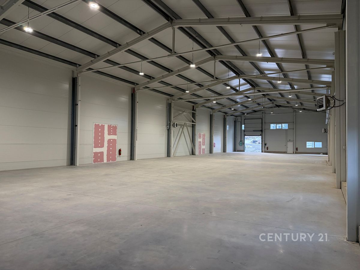 Pronájem výrobní haly, prostoru 2199 m² – fotografie 5