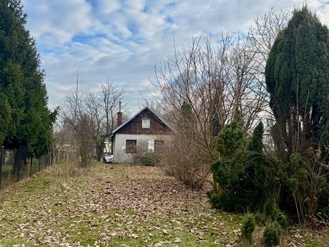 Prodej stavebního pozemku 1196 m²
