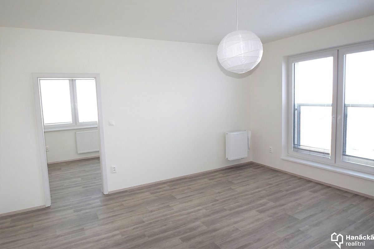 Pronájem bytu 2+kk 47 m² – fotografie 5