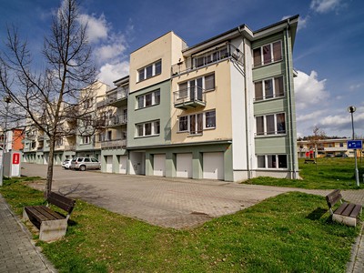 Pronájem garážového stání 16 m² — photo 2