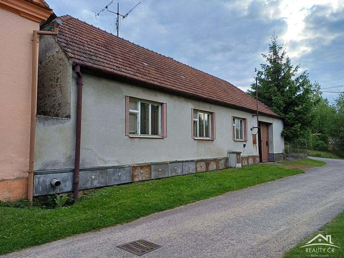Prodej rodinného domu 111 m², pozemek 688 m² – fotografie 5