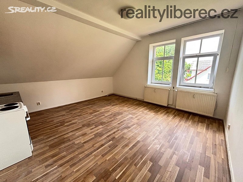 Pronájem bytu 1+kk 36 m² – pohled 3
