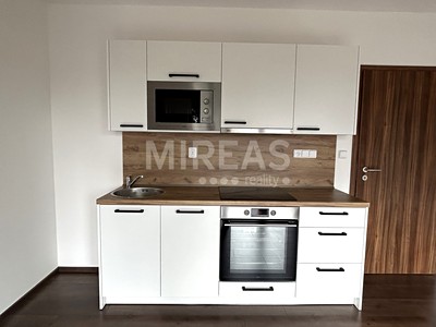 Pronájem bytu 1+kk 27 m²
