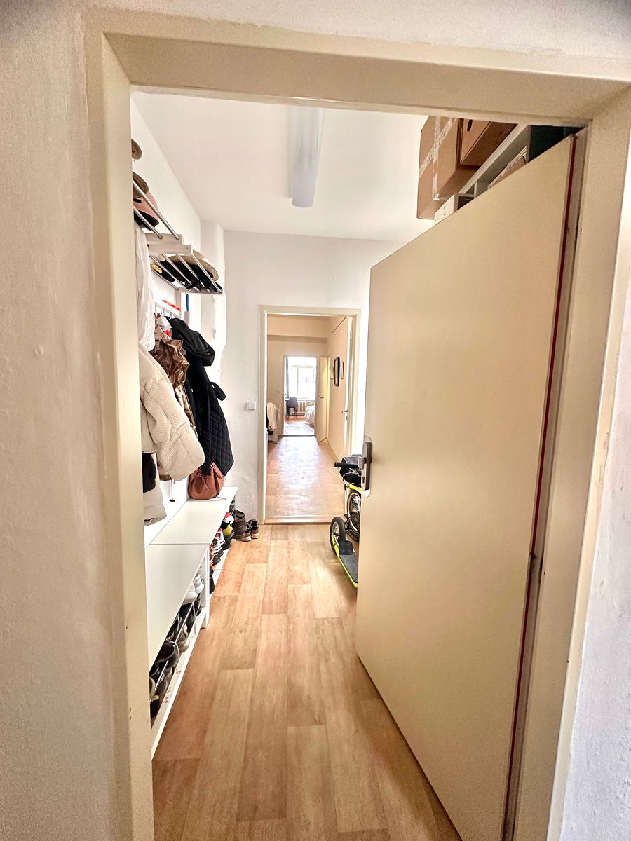 Pronájem bytu 2+1 83 m² – fotografie 3
