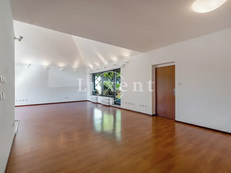 Pronájem kanceláře 417 m², Praha – náhled fotky 3