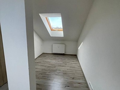 Pronájem bytu 3+kk 75 m² (Podkrovní)