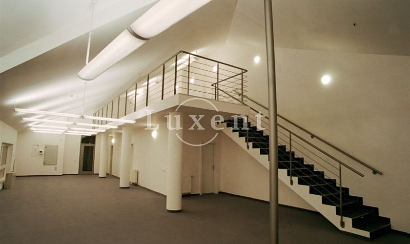 Pronájem kanceláře 145 m² – fotografie 5