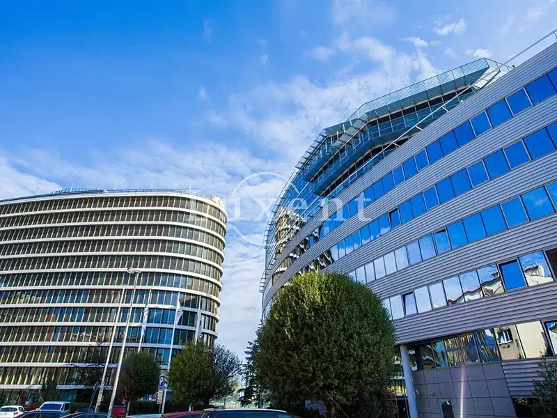 Pronájem kanceláře 883 m², Praha – náhled fotky 1