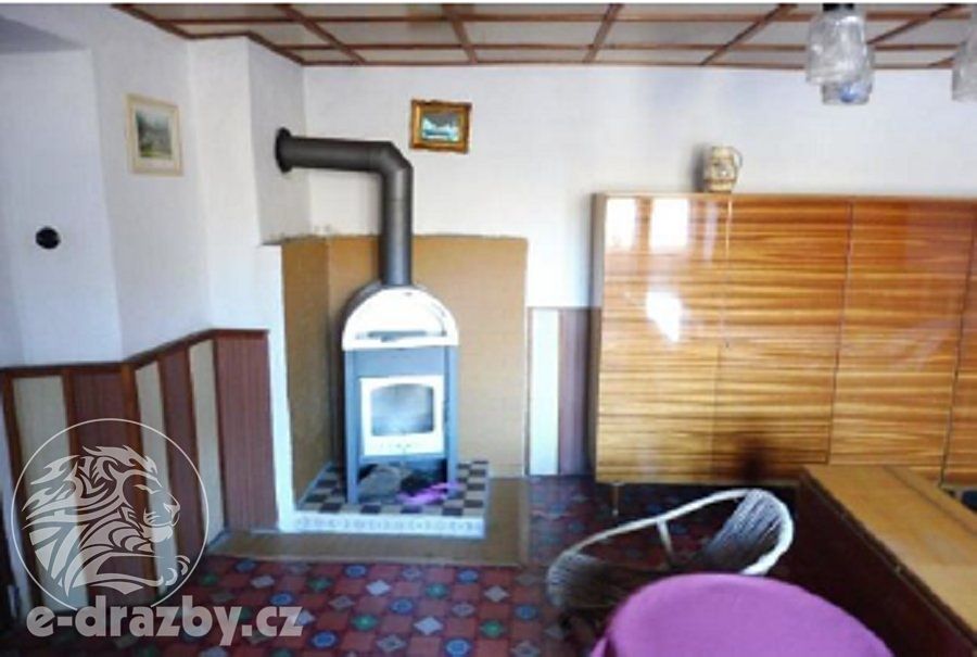 Dražba rodinného domu 121 m², pozemek 2594 m², Běšiny – fotka 1 z 3