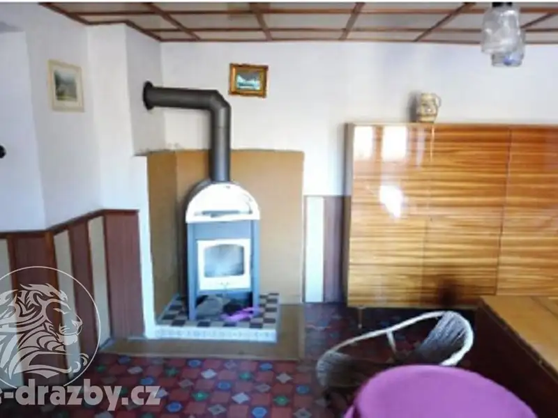 Dražba rodinného domu 121 m², pozemek 2594 m², Běšiny – náhled fotky 1