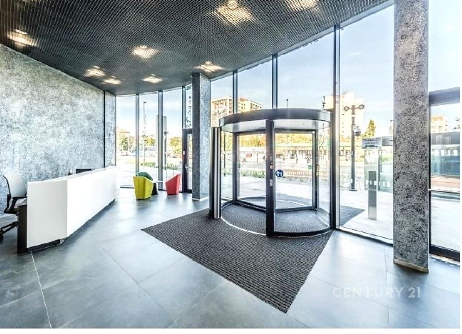 Pronájem kanceláře 166 m² – fotografie 3