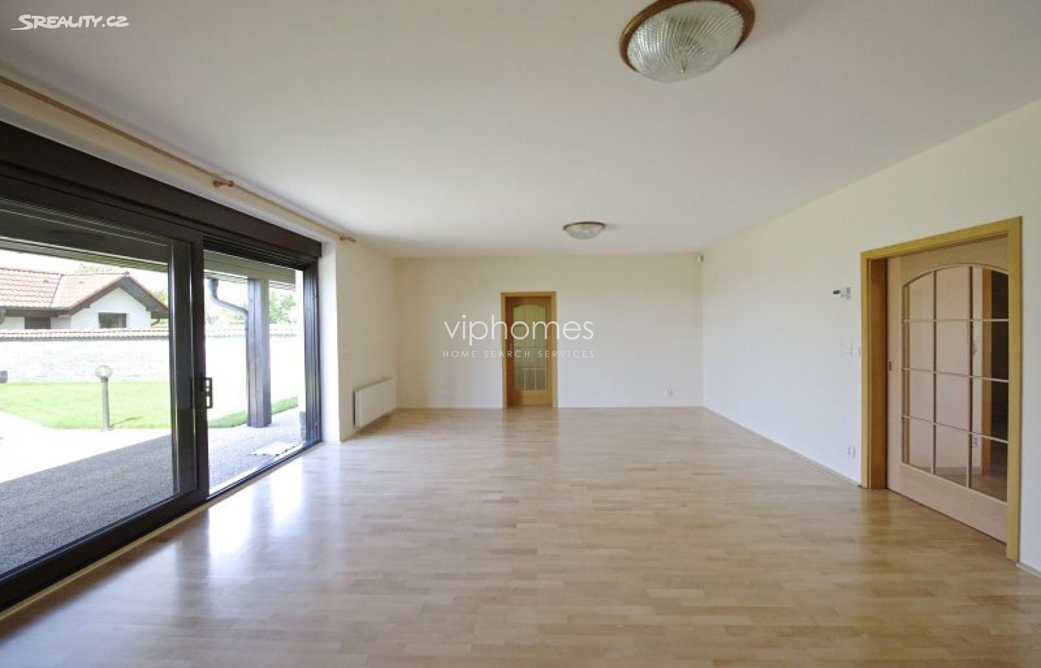 Pronájem  rodinného domu 280 m², pozemek 480 m² – pohled 2