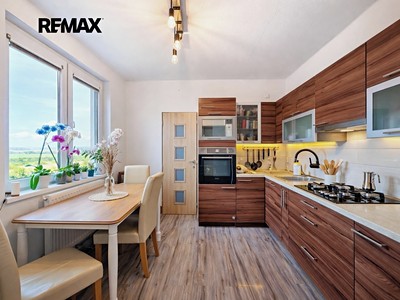 Prodej bytu 3+1 74 m² (Podkrovní)