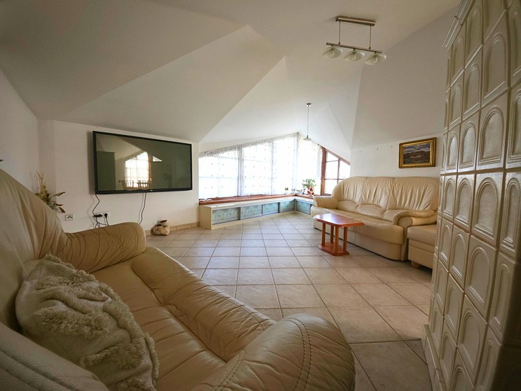 Будинок на продаж, 400 м² (10 з 39)