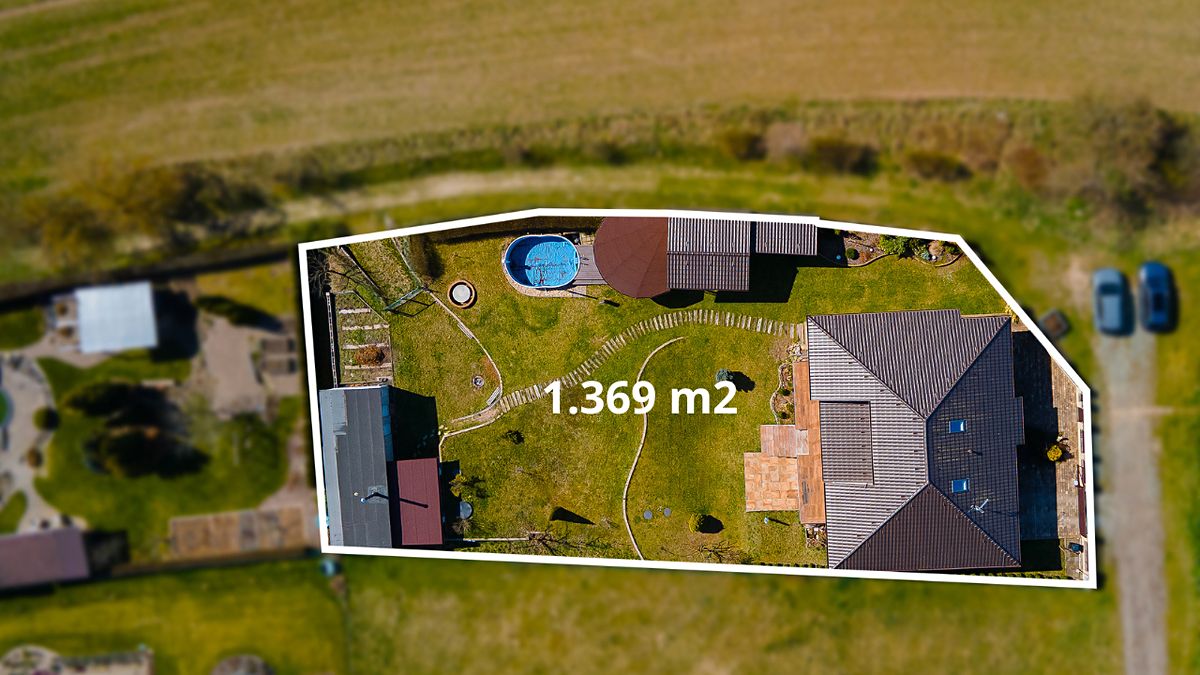 Prodej rodinného domu 195 m², pozemek 1369 m² – fotografie 4