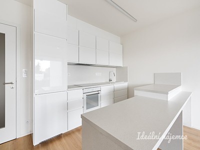 Pronájem bytu 2+kk 62 m²