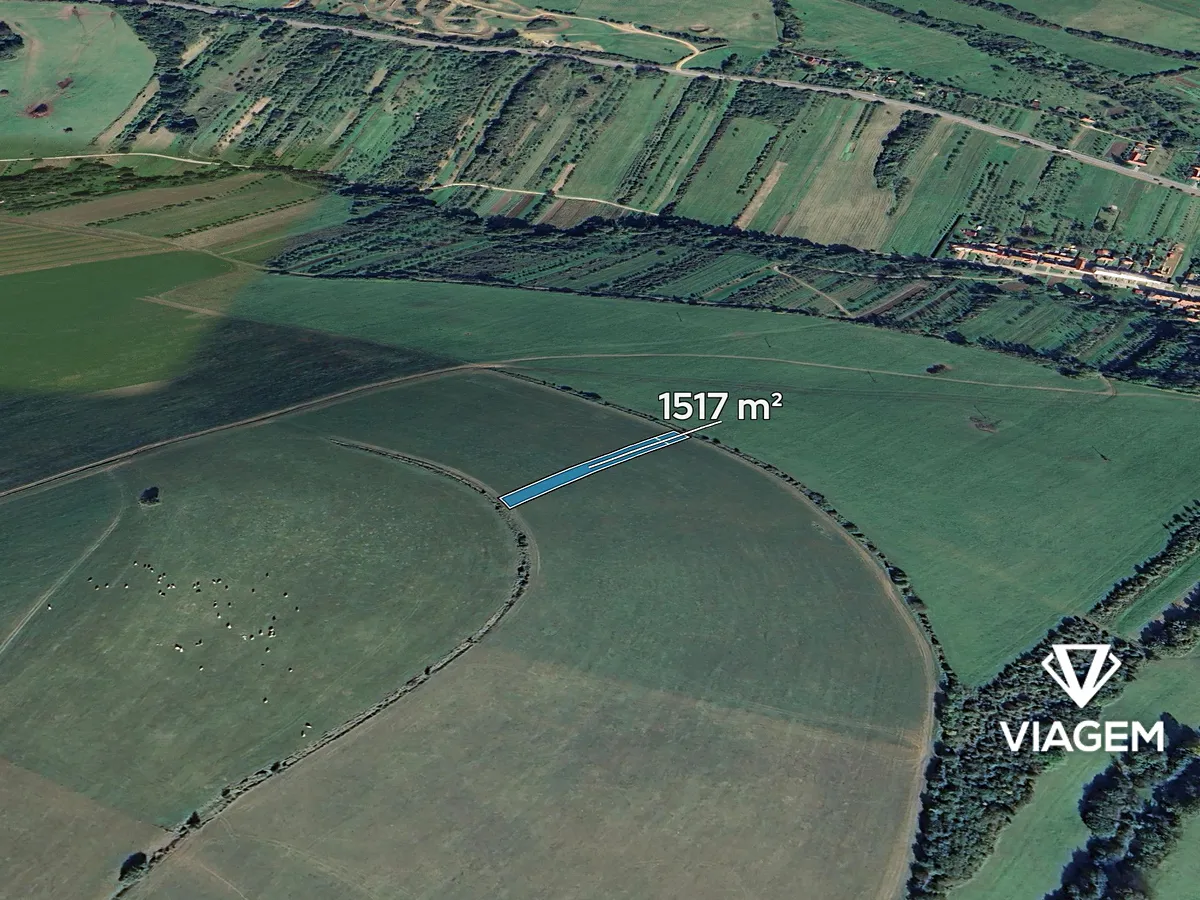 Prodej pole 1517 m²