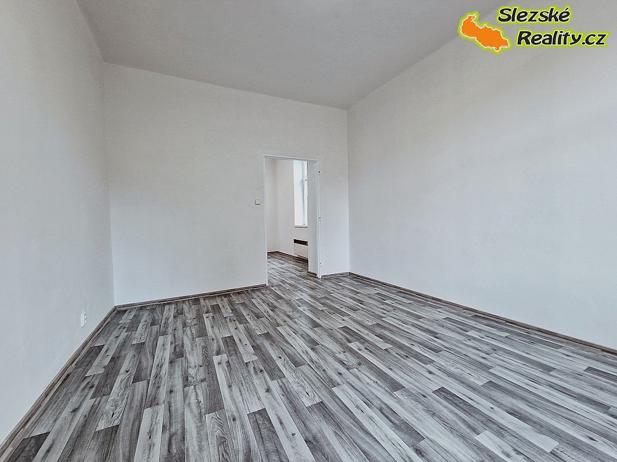 Pronájem bytu 1+1 39 m² – fotografie 2