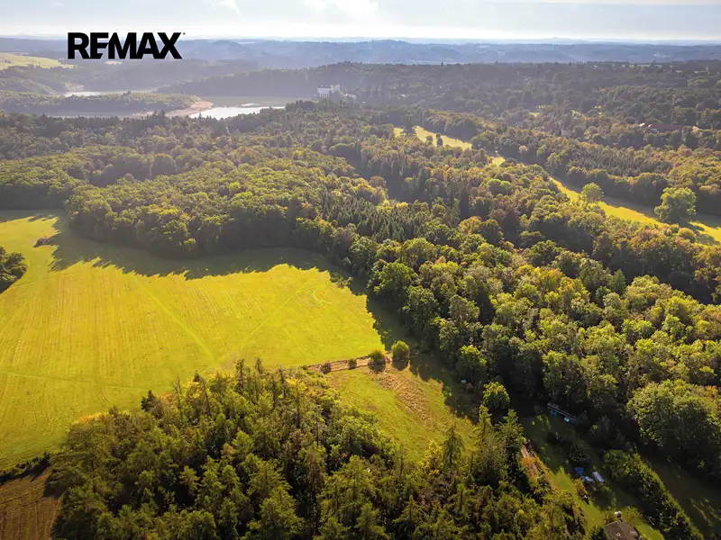 Prodej stavebního pozemku 4129 m², Kožlí – náhled fotky 2