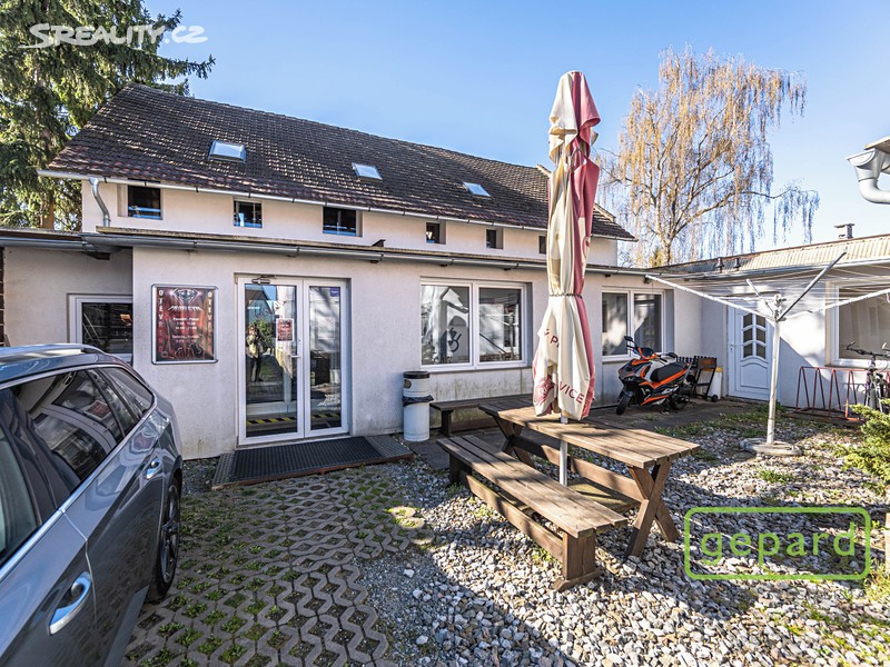 Prodej komerční nemovitosti 569 m², Středokluky
