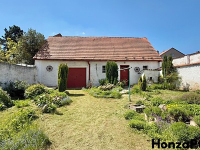 Prodej  rodinného domu 403 m², pozemek 753 m² — photo 2