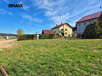 Prodej  stavebního pozemku 1 073 m²