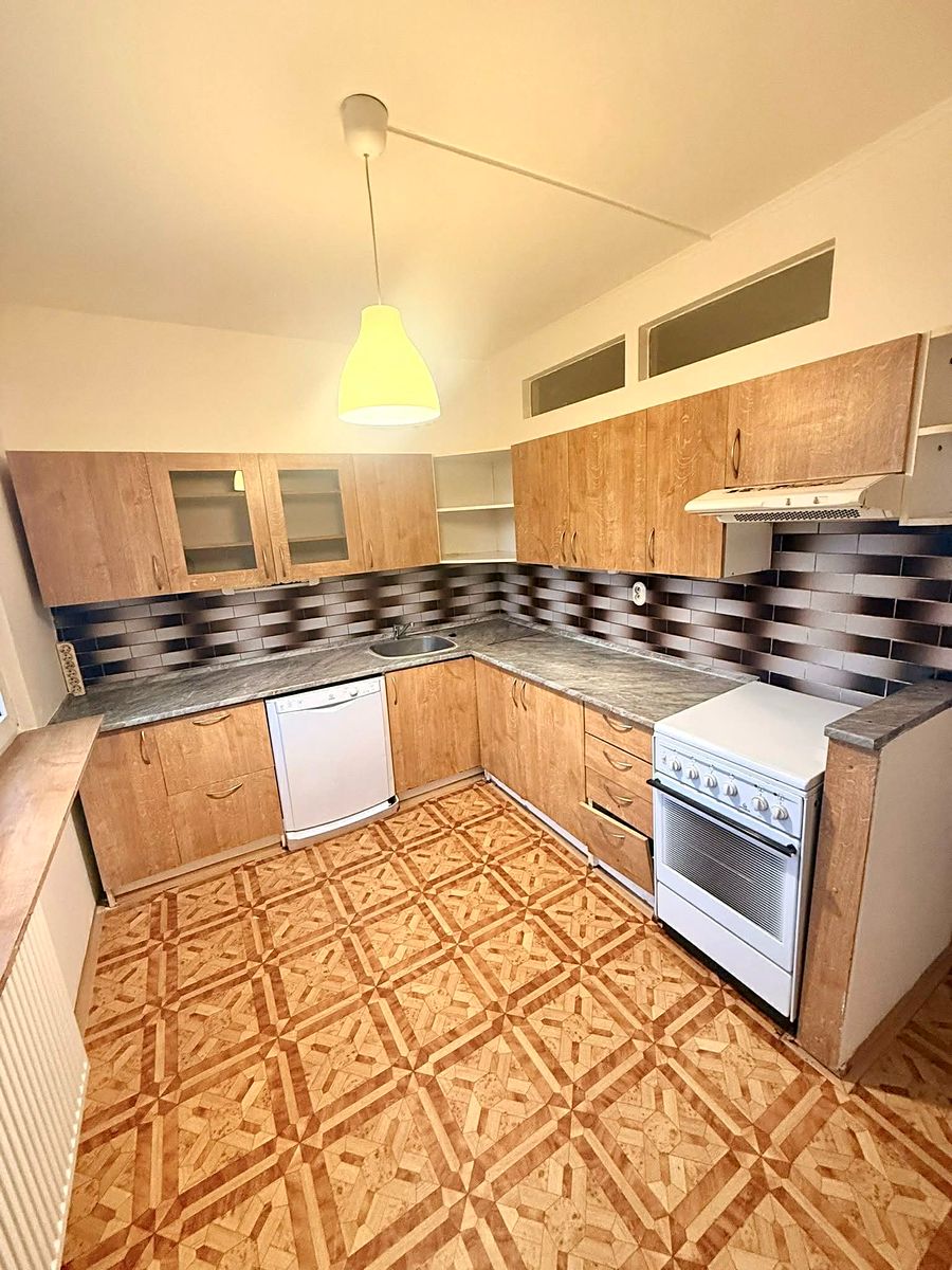 Pronájem bytu 3+1 75 m² – fotografie 2
