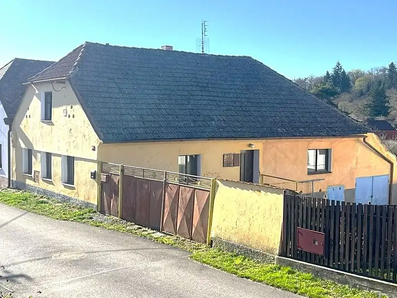 Prodej chalupy 105 m², pozemek 246 m², Koloveč – náhled fotky 2