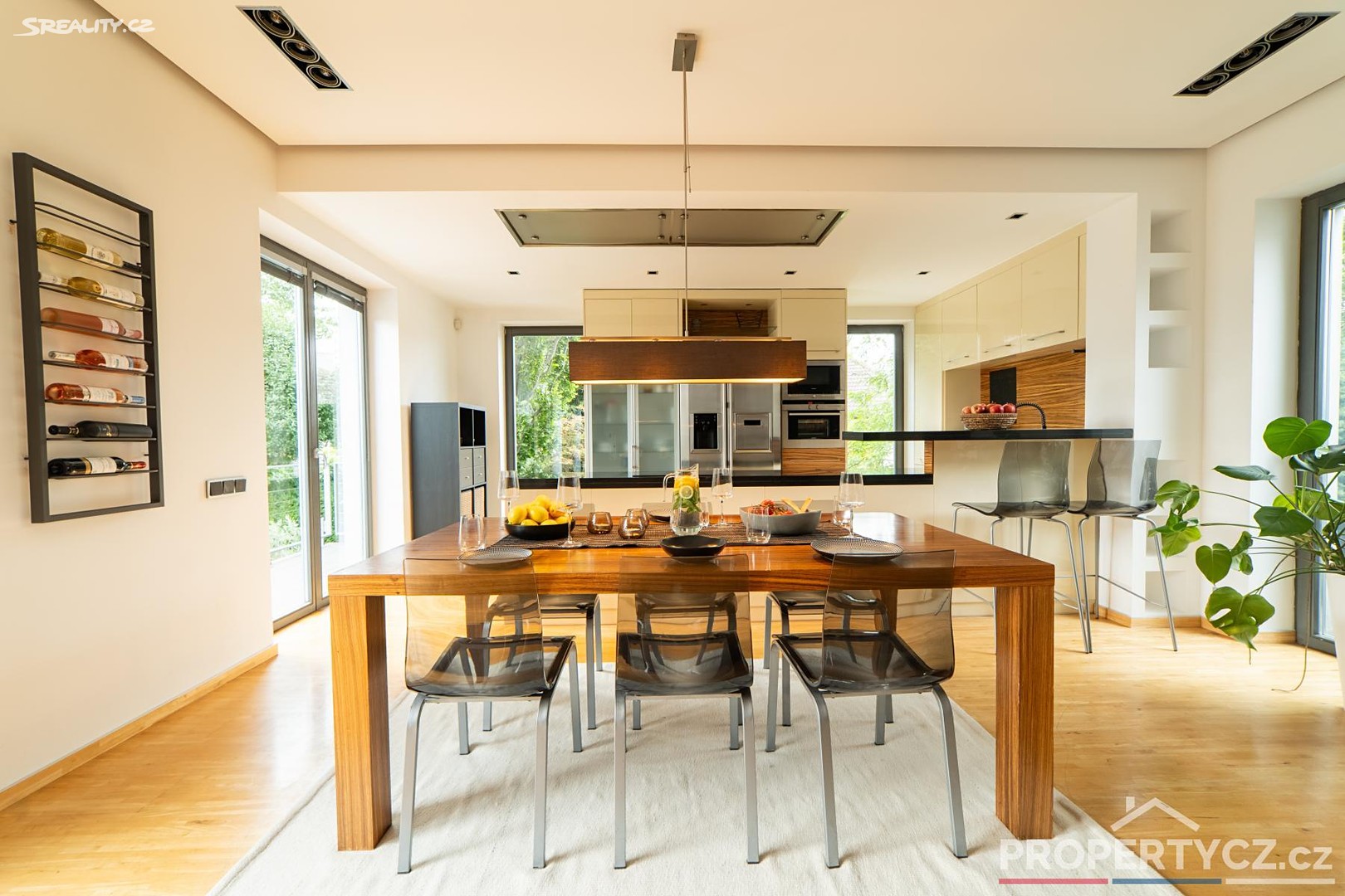 Prodej  vícegeneračního domu 345 m², pozemek 520 m² – pohled 4