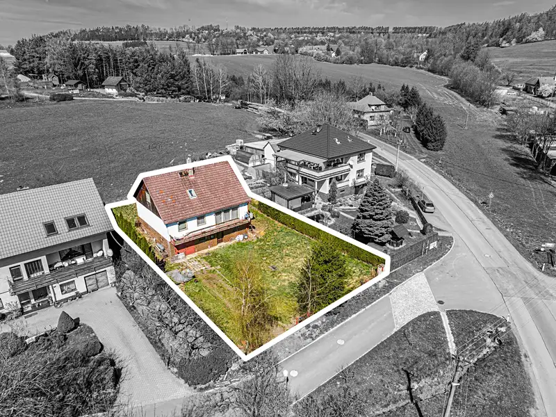 Prodej rodinného domu 180 m², pozemek 699 m², Nové Hrady – náhled fotky 2