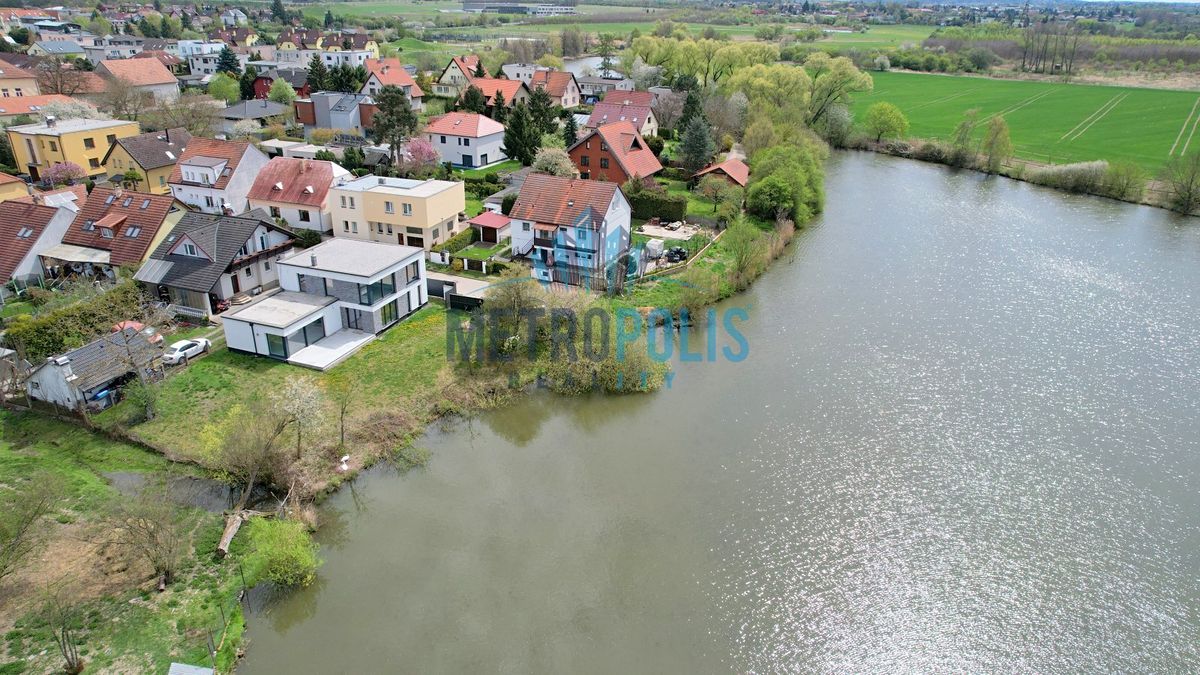 Prodej rodinného domu 260 m², pozemek 471 m²