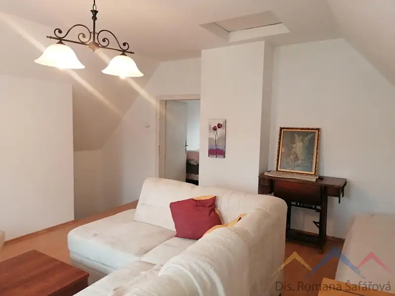 Prodej rodinného domu 170 m², pozemek 2178 m², Stará Ves – náhled fotky 2