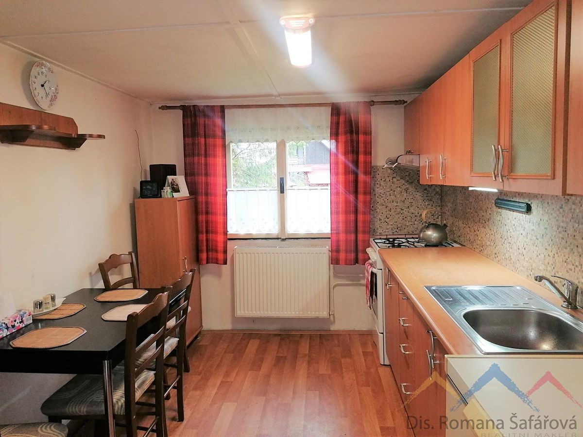 Prodej rodinného domu 170 m², pozemek 2178 m² – fotografie 3