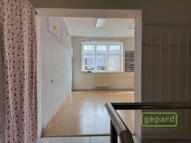 Комерційне приміщення в оренду, 84 м² (5 з 15)