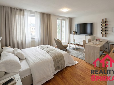 Pronájem bytu 1+kk 34 m²