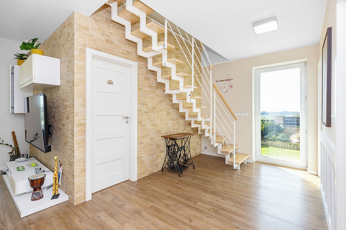 Prodej rodinného domu 195 m², pozemek 1369 m² – fotografie 5