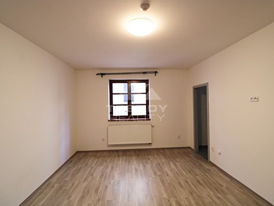 Pronájem bytu 1+kk 27 m²