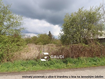 K Vranému, Ohrobec